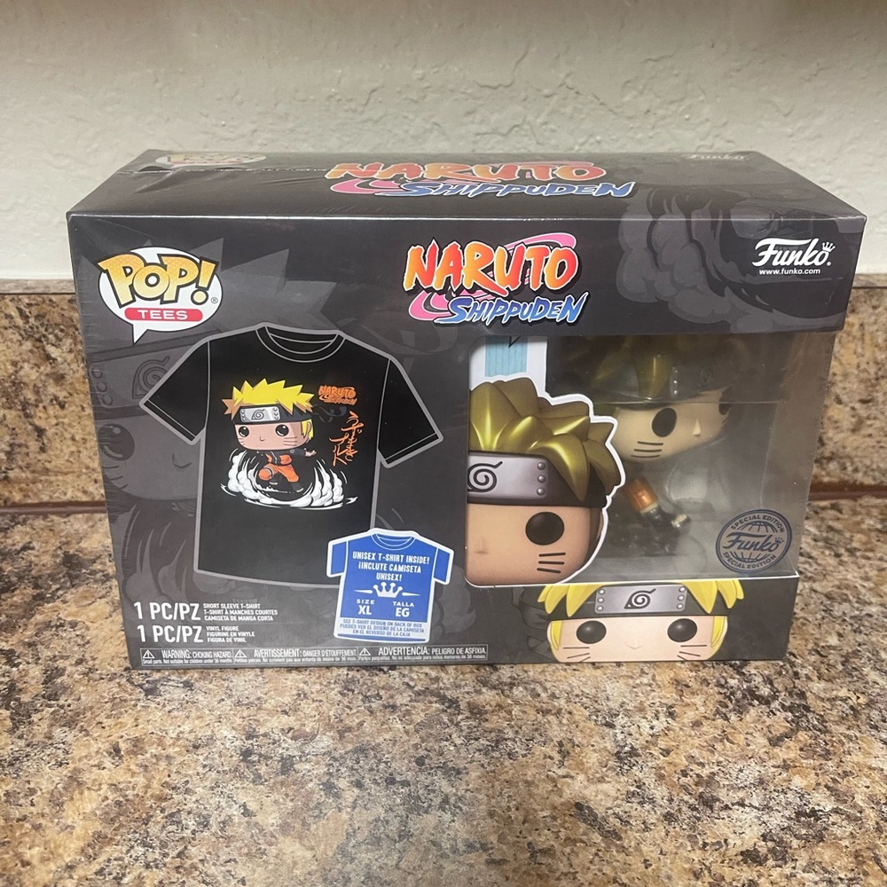 Naruto (Running) Pop and Tee bundle XL